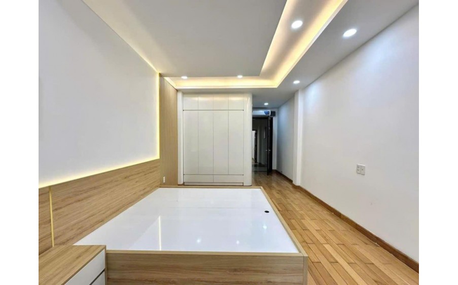 Bán Gấp Nhà Mặt Tiền 4 Tầng, DT  100m2  Khu Vực Bình Thọ, Giá Cực Tốt Chỉ 10 Tỷ